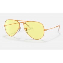 Ray Ban Aviator Solid Evolve Sunglasses Yellow Photochromic Evolve Orange